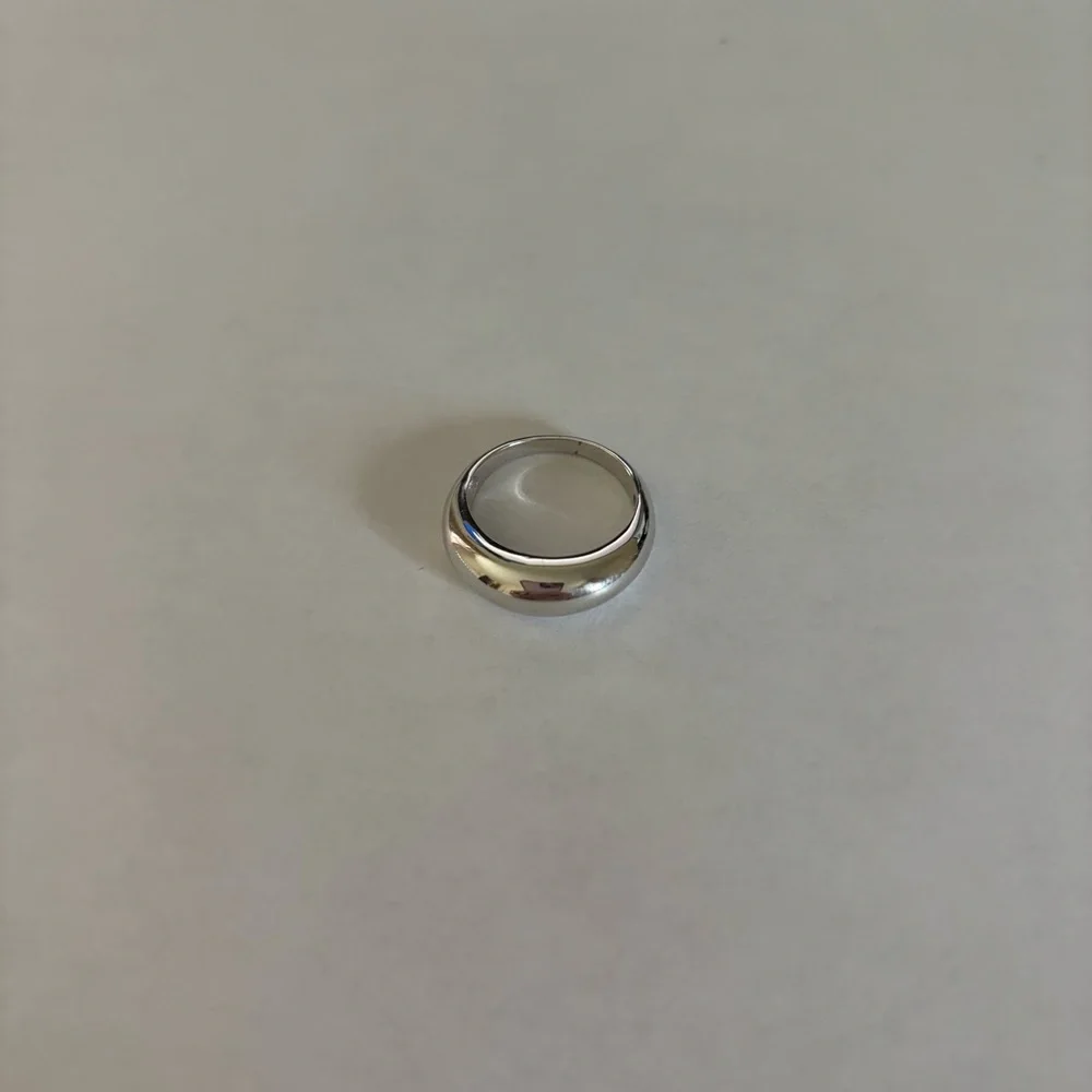 Miranda Frye Noel Ring Size 6 - Picture 2 of 2